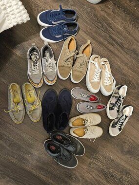 RESELLER Sneaker Boat Shoe Bundle Box - Various sizes 10 pair